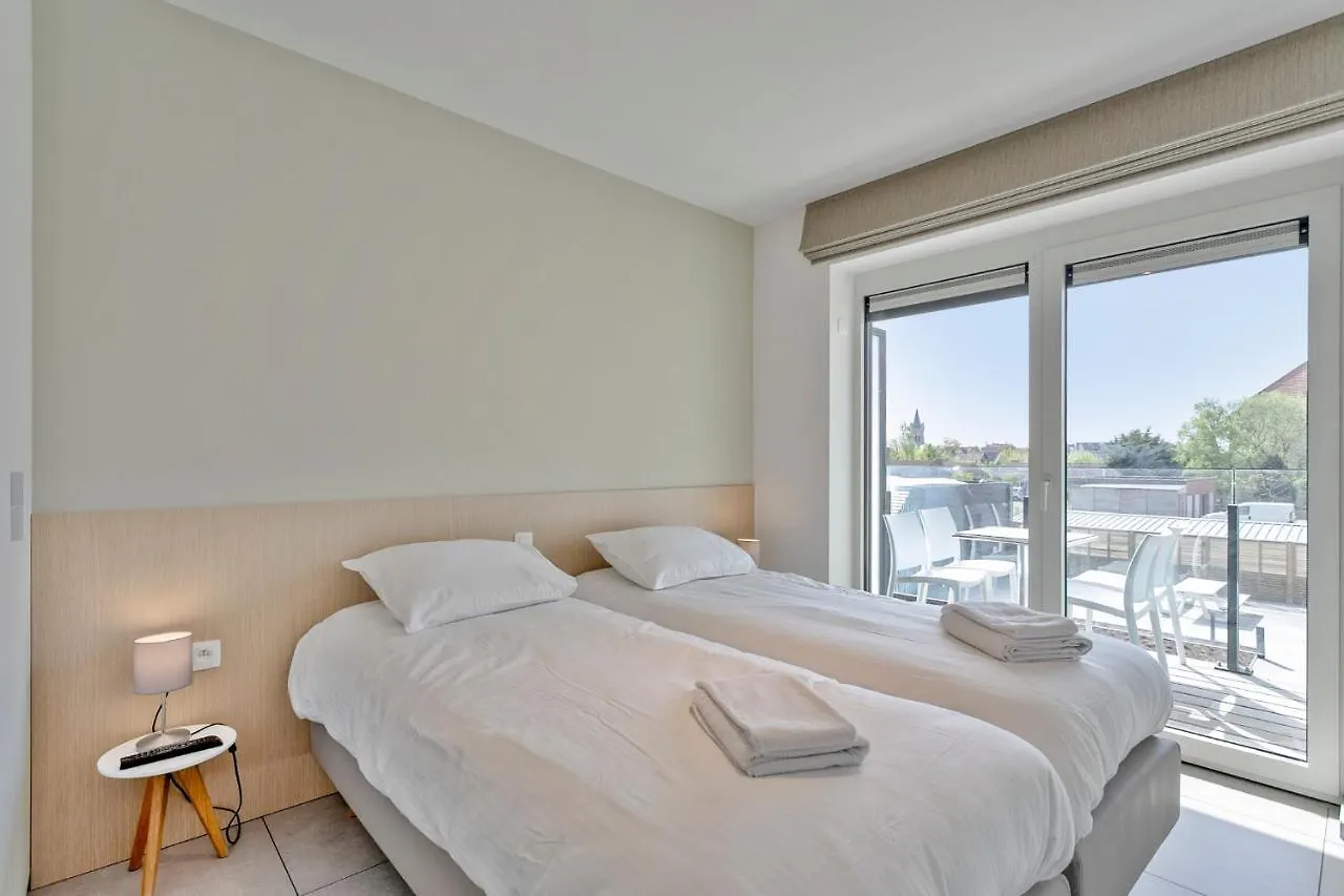 Belcasa Family Suites & Lofts Aparthotel Миделкерк 0*,